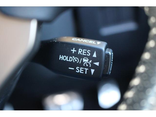 ＮＸ ＮＸ３００ｈ　Ｆスポーツ　後期型　禁煙車　純正１０．３インチナビ　三眼ＬＥＤヘッドライト　フルセグＴＶ　全周囲カメラ　温冷黒革シート　ブラインドスポットモニター　ＥＴＣ２．０　レーダークルーズコントロール　電動リアゲート（5枚目）