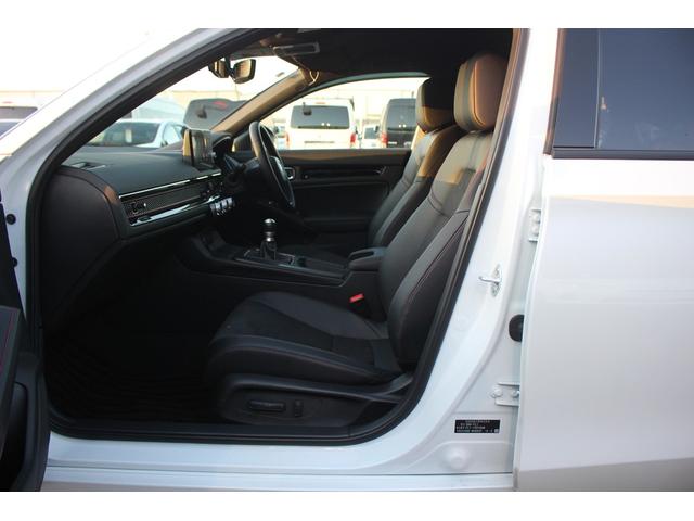 シビック ＲＳ　禁煙車　６ＭＴ　純正９インチナビ　フルセグＴＶ　バックカメラ　ＬＥＤヘッドライト　温熱黒半革　ＥＴＣ２．０　レーダークルーズコントロール　レーンキープアシスト　クリアランスソナー　ブラインドスポット（47枚目）