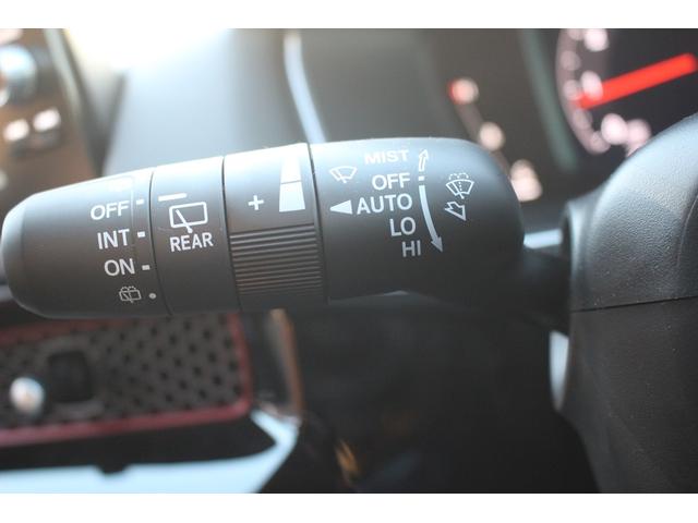 シビック ＲＳ　禁煙車　６ＭＴ　純正９インチナビ　フルセグＴＶ　バックカメラ　ＬＥＤヘッドライト　温熱黒半革　ＥＴＣ２．０　レーダークルーズコントロール　レーンキープアシスト　クリアランスソナー　ブラインドスポット（53枚目）