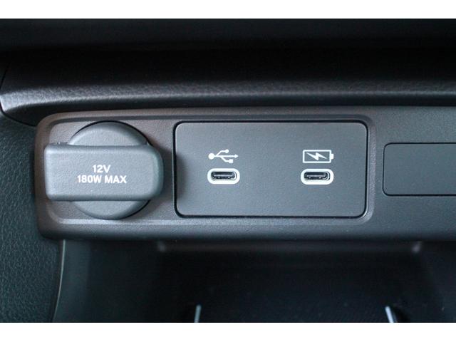 シビック ＲＳ　禁煙車　６ＭＴ　純正９インチナビ　フルセグＴＶ　バックカメラ　ＬＥＤヘッドライト　温熱黒半革　ＥＴＣ２．０　レーダークルーズコントロール　レーンキープアシスト　クリアランスソナー　ブラインドスポット（59枚目）