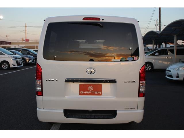 ハイエースバン 後期型 禁煙車 ストラーダナビ フルセグTV バックカメラ ハーフブラックレザーシート プリクラッシュセーフティー ETC スマートキープッシュスタート レーンキープアシスト 100V充電(14枚目)