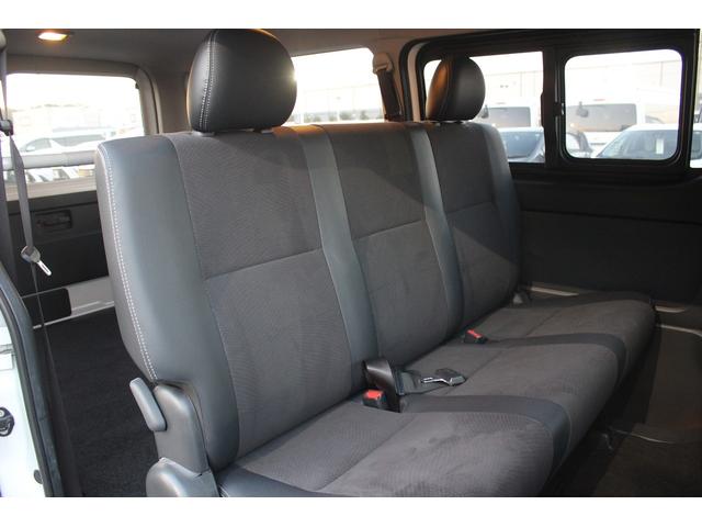 ハイエースバン 後期型 禁煙車 ストラーダナビ フルセグTV バックカメラ ハーフブラックレザーシート プリクラッシュセーフティー ETC スマートキープッシュスタート レーンキープアシスト 100V充電(47枚目)