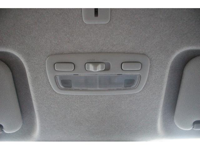 ハイエースバン 後期型 禁煙車 ストラーダナビ フルセグTV バックカメラ ハーフブラックレザーシート プリクラッシュセーフティー ETC スマートキープッシュスタート レーンキープアシスト 100V充電(65枚目)