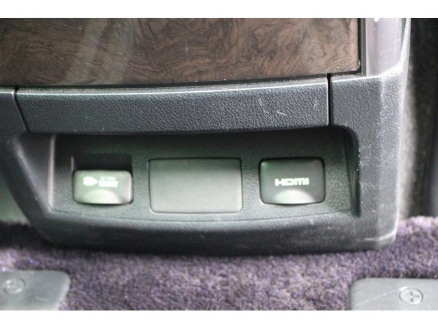 アルファードハイブリッド エグゼクティブラウンジＳ　後期型　純正１０．５型ナビ　フルセグＴＶ　ＪＢＬサウンドシステム　サンルーフ　後席モニター　レーダークルーズコントロール　ＥＴＣ２．０　全周囲カメラ　純正１７インチアルミホイール　黒革シート（8枚目）