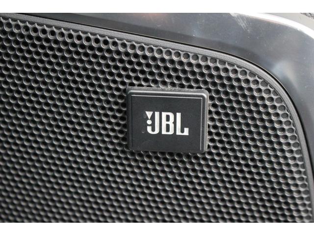 アルファードハイブリッド エグゼクティブラウンジＳ　後期型　純正１０．５型ナビ　フルセグＴＶ　ＪＢＬサウンドシステム　サンルーフ　後席モニター　レーダークルーズコントロール　ＥＴＣ２．０　全周囲カメラ　純正１７インチアルミホイール　黒革シート（10枚目）