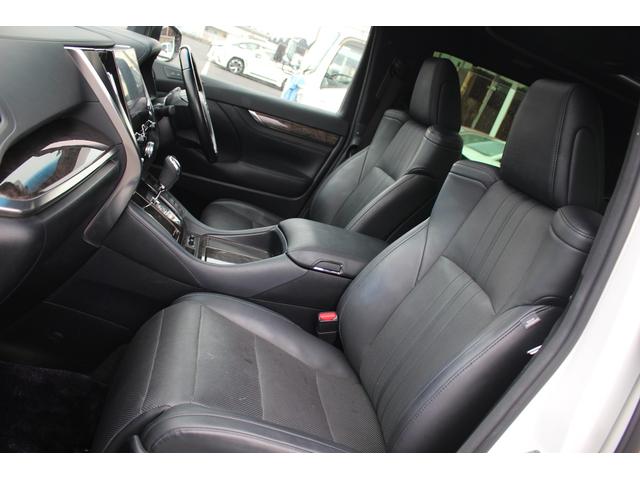 アルファードハイブリッド エグゼクティブラウンジＳ　後期型　純正１０．５型ナビ　フルセグＴＶ　ＪＢＬサウンドシステム　サンルーフ　後席モニター　レーダークルーズコントロール　ＥＴＣ２．０　全周囲カメラ　純正１７インチアルミホイール　黒革シート（46枚目）