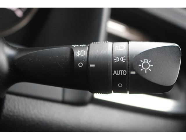 アルファードハイブリッド エグゼクティブラウンジＳ　後期型　純正１０．５型ナビ　フルセグＴＶ　ＪＢＬサウンドシステム　サンルーフ　後席モニター　レーダークルーズコントロール　ＥＴＣ２．０　全周囲カメラ　純正１７インチアルミホイール　黒革シート（62枚目）