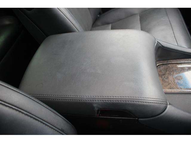 アルファードハイブリッド エグゼクティブラウンジＳ　後期型　純正１０．５型ナビ　フルセグＴＶ　ＪＢＬサウンドシステム　サンルーフ　後席モニター　レーダークルーズコントロール　ＥＴＣ２．０　全周囲カメラ　純正１７インチアルミホイール　黒革シート（64枚目）