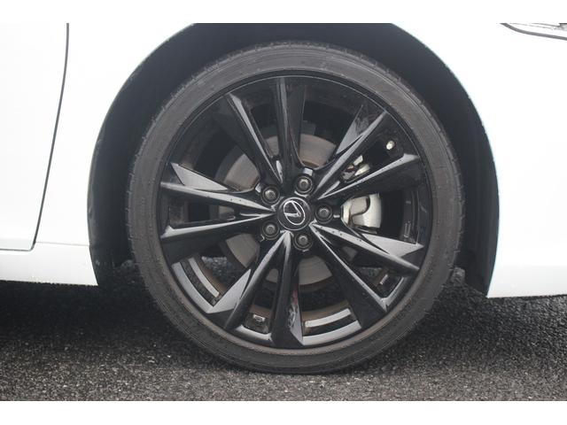 ＥＳ ＥＳ３００ｈ　Ｆスポーツ　後期型　禁煙車　サンルーフ　純正１２型ナビ　フルセグＴＶ　全周囲カメラ　温冷赤革　１オーナー　電動リアゲート　ＥＴＣ２．０　レーダークルーズコントロール　レーンキープアシスト　３眼ＬＥＤヘッドライト（18枚目）