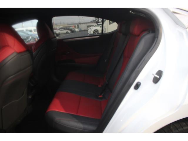 ＥＳ ＥＳ３００ｈ　Ｆスポーツ　後期型　禁煙車　サンルーフ　純正１２型ナビ　フルセグＴＶ　全周囲カメラ　温冷赤革　１オーナー　電動リアゲート　ＥＴＣ２．０　レーダークルーズコントロール　レーンキープアシスト　３眼ＬＥＤヘッドライト（38枚目）