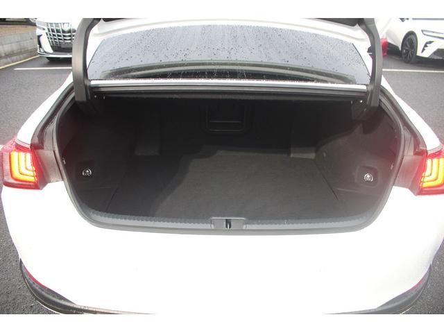 ＥＳ ＥＳ３００ｈ　Ｆスポーツ　後期型　禁煙車　サンルーフ　純正１２型ナビ　フルセグＴＶ　全周囲カメラ　温冷赤革　１オーナー　電動リアゲート　ＥＴＣ２．０　レーダークルーズコントロール　レーンキープアシスト　３眼ＬＥＤヘッドライト（77枚目）