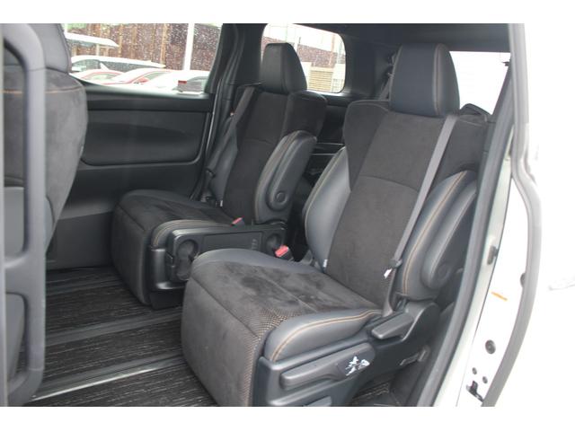 アルファード 2.5S タイプゴールド 後期型 禁煙車 純正9型ナビ フルセグTV ハーフレザー 電動リアゲート 両側電動スライドドア LEDヘッドライト ETC2.0 衝突軽減ブレーキ クリアランスソナー レーダークルーズコントロール(37枚目)