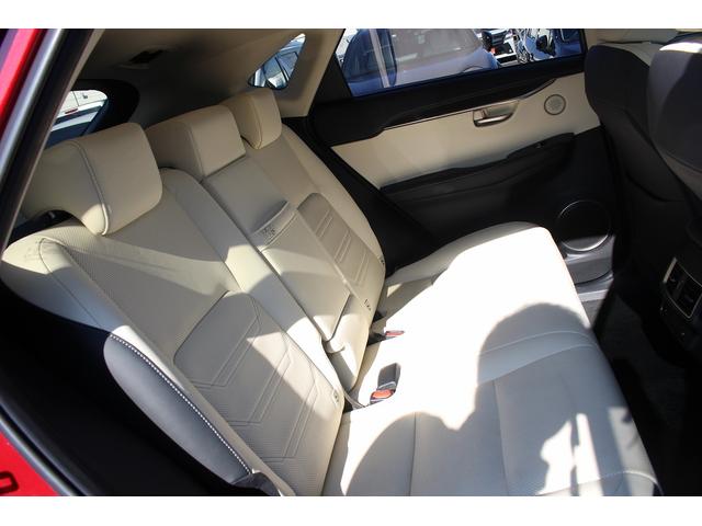 ＮＸ ＮＸ３００ｈ　バージョンＬ　禁煙車　１オーナー　純正１０．３インチナビ　フルセグＴＶ　全周囲カメラ　白革シート　電動リアゲート　レーダークルーズコントロール　ＥＴＣ２．０　ＬＥＤヘッドライト　オプション１８インチアルミホイール（33枚目）