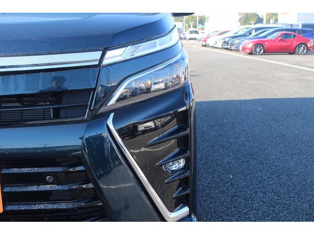 ヴォクシー ハイブリッドＺＳ　煌ＩＩＩ　後期型　禁煙車　純正８インチナビ　フルセグＴＶ　バックカメラ　両側電動スライドドア　ＬＥＤヘッドライト　ＥＴＣ２．０　シートヒーター　クリアランスソナー　純正１６インチアルミホイール　オートクルコン（20枚目）