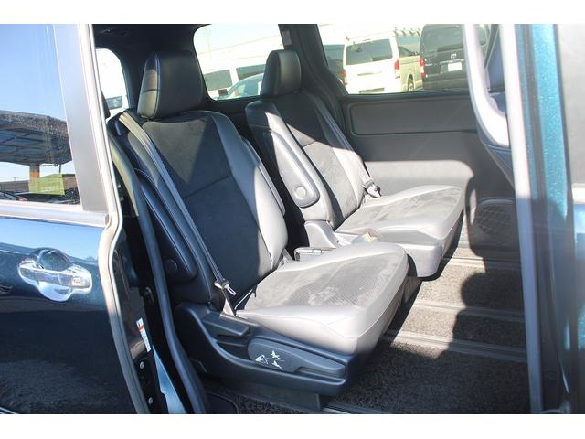 ヴォクシー ハイブリッドＺＳ　煌ＩＩＩ　後期型　禁煙車　純正８インチナビ　フルセグＴＶ　バックカメラ　両側電動スライドドア　ＬＥＤヘッドライト　ＥＴＣ２．０　シートヒーター　クリアランスソナー　純正１６インチアルミホイール　オートクルコン（37枚目）