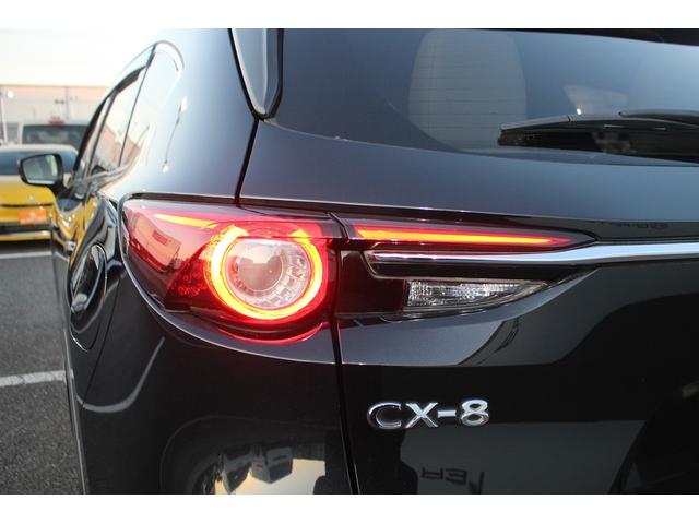 ＣＸ－８ ＸＤ　エクスクルーシブモード　禁煙車　純正１０．２５インチナビ　フルセグＴＶ　白革シート　ＡＬＰＩＮＥ後席モニター　全周囲カメラ　レーダークルーズコントロール　ＥＴＣ　シートヒーター　シートエアコン　ＬＥＤヘッドライト（23枚目）