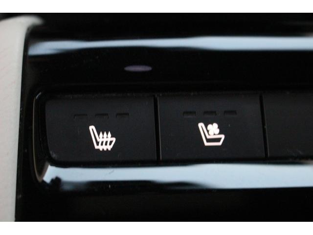 ＣＸ－８ ＸＤ　エクスクルーシブモード　禁煙車　純正１０．２５インチナビ　フルセグＴＶ　白革シート　ＡＬＰＩＮＥ後席モニター　全周囲カメラ　レーダークルーズコントロール　ＥＴＣ　シートヒーター　シートエアコン　ＬＥＤヘッドライト（62枚目）