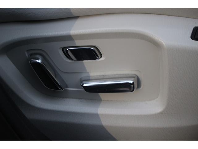 ＣＸ－８ ＸＤ　エクスクルーシブモード　禁煙車　純正１０．２５インチナビ　フルセグＴＶ　白革シート　ＡＬＰＩＮＥ後席モニター　全周囲カメラ　レーダークルーズコントロール　ＥＴＣ　シートヒーター　シートエアコン　ＬＥＤヘッドライト（68枚目）