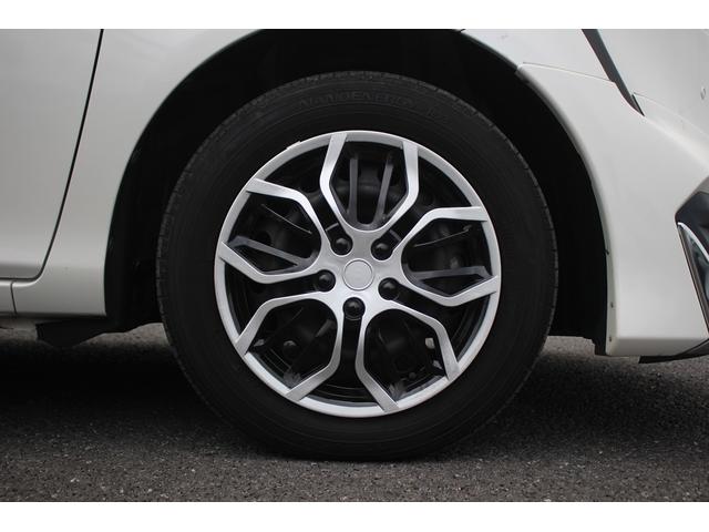 シエンタ Ｇ　クエロ　禁煙車　モデリスタエアロ　９インチナビ　フルセグＴＶ　全周囲カメラ　ＬＥＤヘッドライト　クリアランスソナー　ＥＴＣ　スマートキー　ウォークスルー　衝突被害軽減システム　両側電動スライドドア（16枚目）