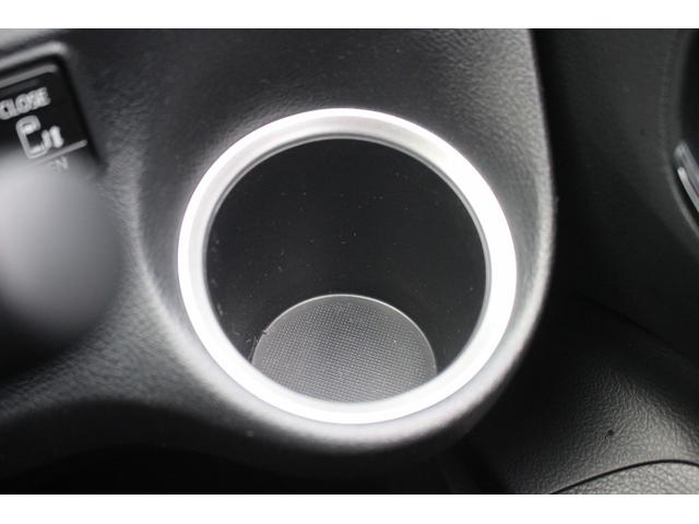 シエンタ Ｇ　クエロ　禁煙車　モデリスタエアロ　９インチナビ　フルセグＴＶ　全周囲カメラ　ＬＥＤヘッドライト　クリアランスソナー　ＥＴＣ　スマートキー　ウォークスルー　衝突被害軽減システム　両側電動スライドドア（61枚目）