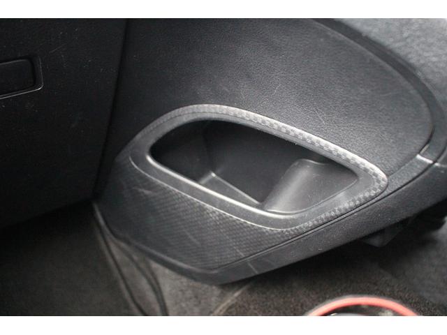 シエンタ Ｇ　クエロ　禁煙車　モデリスタエアロ　９インチナビ　フルセグＴＶ　全周囲カメラ　ＬＥＤヘッドライト　クリアランスソナー　ＥＴＣ　スマートキー　ウォークスルー　衝突被害軽減システム　両側電動スライドドア（69枚目）