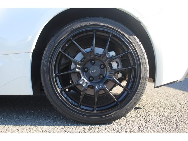 ＧＲ８６ ＳＺ　禁煙車　６ＭＴ　純正９インチナビ　フルセグＴＶ　バックカメラ　ＥＮＫＥＩ１８インチアルミホイール　ＬＥＤヘッドライト　ＥＴＣ　クルーズコントロール　Ｂｌｕｅｔｏｏｔｈ接続　スマートキー（17枚目）