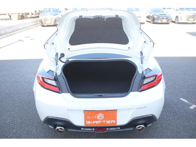 ＧＲ８６ ＳＺ　禁煙車　６ＭＴ　純正９インチナビ　フルセグＴＶ　バックカメラ　ＥＮＫＥＩ１８インチアルミホイール　ＬＥＤヘッドライト　ＥＴＣ　クルーズコントロール　Ｂｌｕｅｔｏｏｔｈ接続　スマートキー（66枚目）