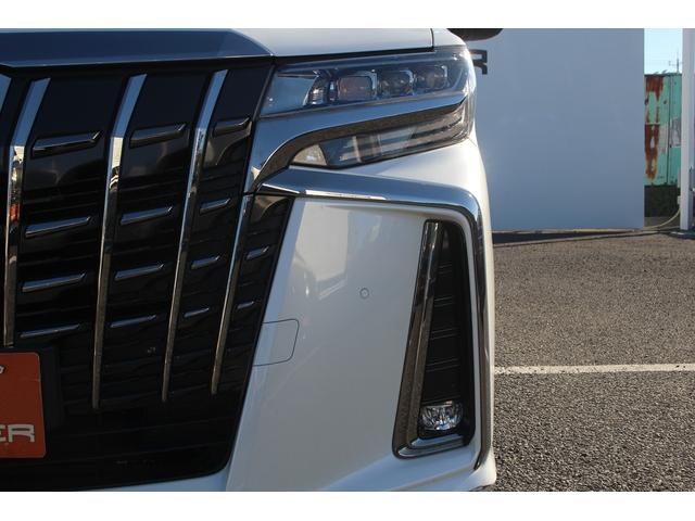 アルファードハイブリッド Ｓ　タイプゴールドＩＩ　後期型　禁煙車　純正９インチディスプレイオーディオ　フルセグＴＶ　電動リアゲート　バックカメラ　両側電動スライドドア　ＥＴＣ２．０　．０　レーダークルーズコントロール　純正１７インチアルミホイール（26枚目）