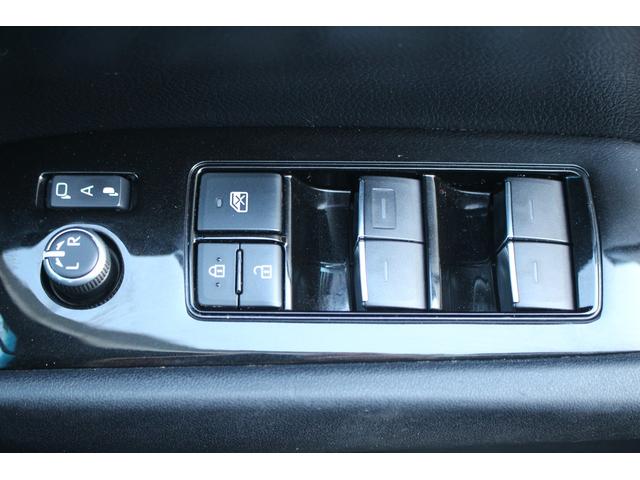 アルファードハイブリッド Ｓ　タイプゴールドＩＩ　後期型　禁煙車　純正９インチディスプレイオーディオ　フルセグＴＶ　電動リアゲート　バックカメラ　両側電動スライドドア　ＥＴＣ２．０　．０　レーダークルーズコントロール　純正１７インチアルミホイール（72枚目）