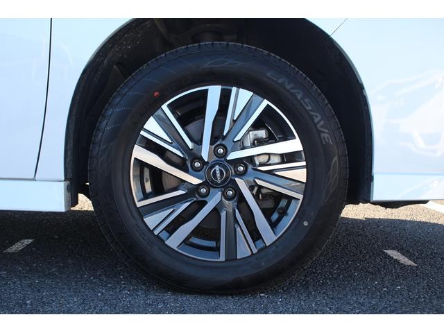 セレナ ハイウェイスターＶ　後期型　禁煙車　純正１２．３インチナビ　フルセグＴＶ　全周囲カメラ　シートヒーター　両側電動スライドドア　ＥＴＣ２．０　クリアランスソナー　オートクルーズコントロール　ブラインドスポットモニター（17枚目）