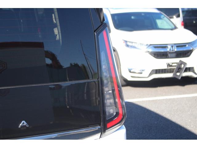 セレナ ハイウェイスターＶ　後期型　禁煙車　純正１２．３インチナビ　フルセグＴＶ　全周囲カメラ　シートヒーター　両側電動スライドドア　ＥＴＣ２．０　クリアランスソナー　オートクルーズコントロール　ブラインドスポットモニター（30枚目）