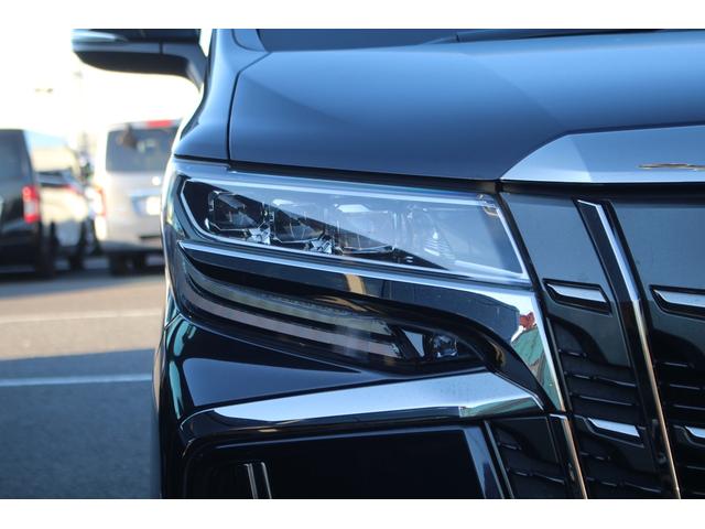 アルファードハイブリッド Ｓ　タイプゴールドＩＩ　後期型　禁煙車　後席モニター　純正１０．５インチナビ　ＪＢＬサウンドシステム　三眼ＬＥＤヘッドライト　全周囲カメラ　ＥＴＣ２．０　両側電動スライドドア　レーダークルーズコントロール（21枚目）