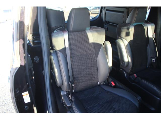 アルファードハイブリッド Ｓ　タイプゴールドＩＩ　後期型　禁煙車　後席モニター　純正１０．５インチナビ　ＪＢＬサウンドシステム　三眼ＬＥＤヘッドライト　全周囲カメラ　ＥＴＣ２．０　両側電動スライドドア　レーダークルーズコントロール（41枚目）