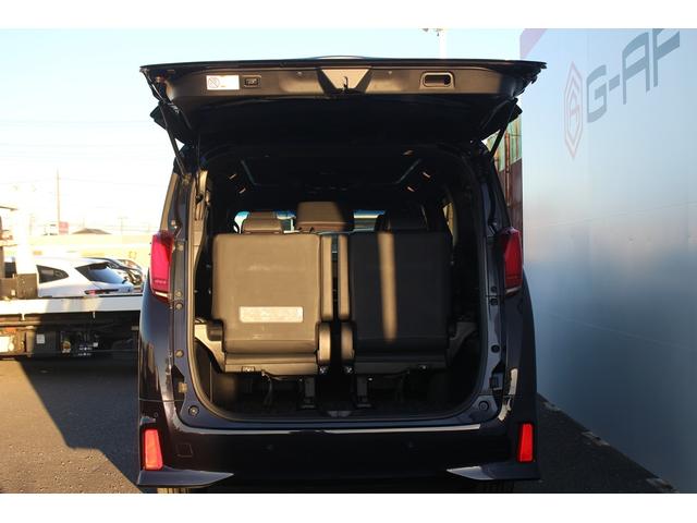 アルファードハイブリッド Ｓ　タイプゴールドＩＩ　後期型　禁煙車　後席モニター　純正１０．５インチナビ　ＪＢＬサウンドシステム　三眼ＬＥＤヘッドライト　全周囲カメラ　ＥＴＣ２．０　両側電動スライドドア　レーダークルーズコントロール（74枚目）