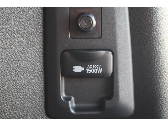 アルファードハイブリッド Ｓ　タイプゴールドＩＩ　後期型　禁煙車　後席モニター　純正１０．５インチナビ　ＪＢＬサウンドシステム　三眼ＬＥＤヘッドライト　全周囲カメラ　ＥＴＣ２．０　両側電動スライドドア　レーダークルーズコントロール（77枚目）