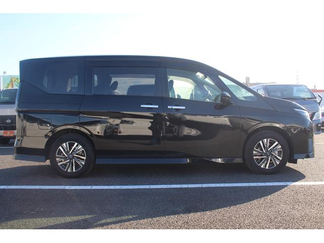 セレナ e-パワー ハイウェイスターV 禁煙車 ワンオーナー 純正12.5インチナビ フルセグTV 全周囲カメラ デジタルインナーミラー プロパイロット ETC2.0 スマートキー シートヒーター クリアランスソナー BSM(14枚目)