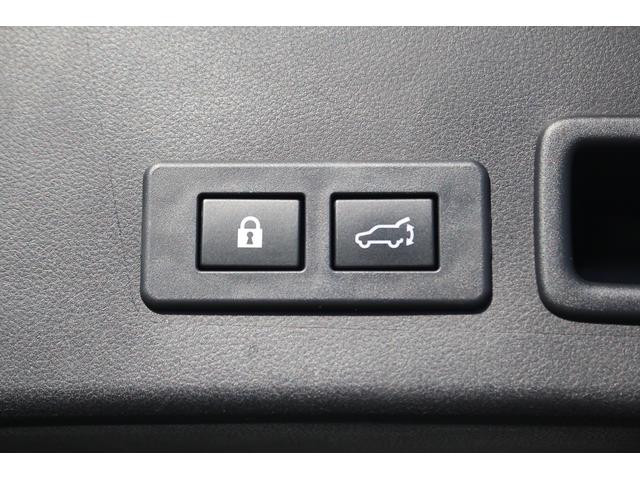 レヴォーグ STIスポーツ EX 禁煙車 11.6インチセンターインフォメーションディスプレイ フルセグTV バックカメラ 4WD アイサイト 電動リアゲート ETC シートヒーター 純正18インチアルミホイール 黒赤革シート(7枚目)