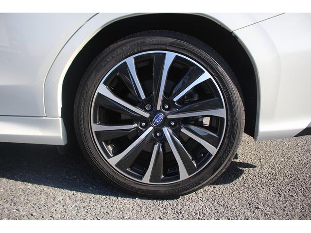 レヴォーグ STIスポーツ EX 禁煙車 11.6インチセンターインフォメーションディスプレイ フルセグTV バックカメラ 4WD アイサイト 電動リアゲート ETC シートヒーター 純正18インチアルミホイール 黒赤革シート(19枚目)