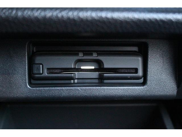 エルグランド ２５０ハイウェイスターＳ　アーバンクロム　後期型　純正１０インチナビ　フリップダウンモニター　アダプティブクルーズコントール　衝突軽減ブレーキ　ＥＴＣ２．０　両側電動スライドドア　シートヒーター　純正１８インチアルミホイール（7枚目）