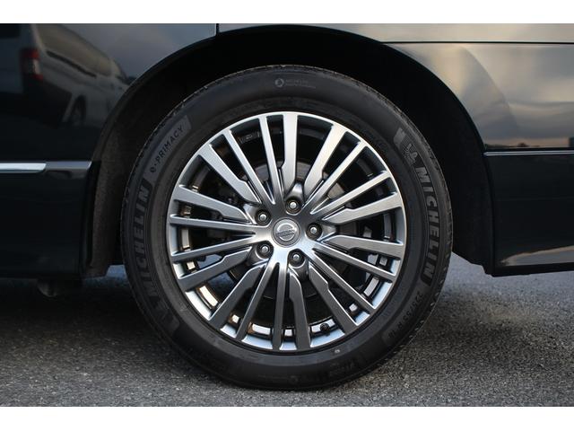 エルグランド ２５０ハイウェイスターＳ　アーバンクロム　後期型　純正１０インチナビ　フリップダウンモニター　アダプティブクルーズコントール　衝突軽減ブレーキ　ＥＴＣ２．０　両側電動スライドドア　シートヒーター　純正１８インチアルミホイール（19枚目）