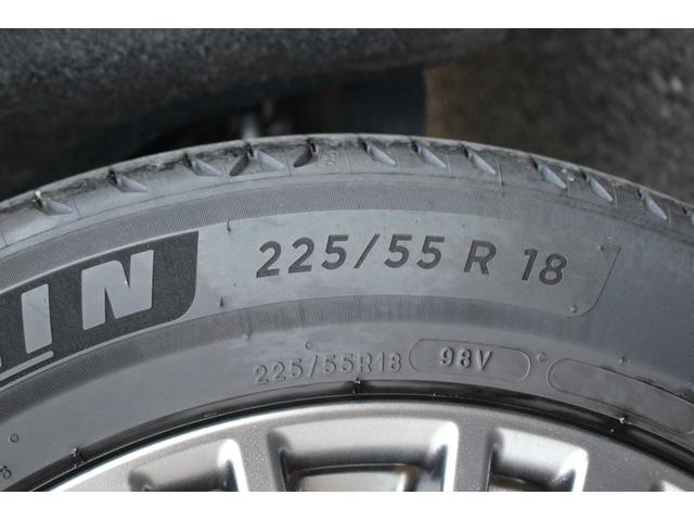 エルグランド ２５０ハイウェイスターＳ　アーバンクロム　後期型　純正１０インチナビ　フリップダウンモニター　アダプティブクルーズコントール　衝突軽減ブレーキ　ＥＴＣ２．０　両側電動スライドドア　シートヒーター　純正１８インチアルミホイール（22枚目）