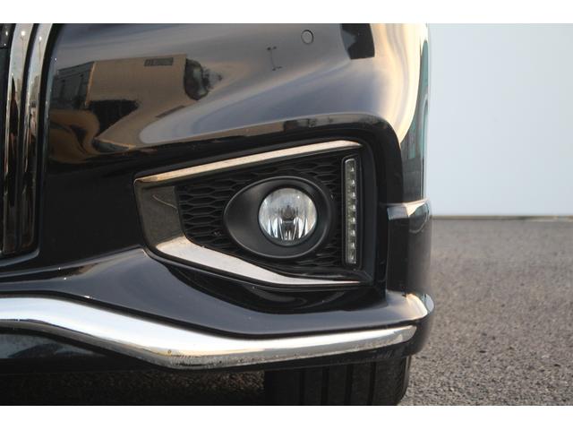 エルグランド ２５０ハイウェイスターＳ　アーバンクロム　後期型　純正１０インチナビ　フリップダウンモニター　アダプティブクルーズコントール　衝突軽減ブレーキ　ＥＴＣ２．０　両側電動スライドドア　シートヒーター　純正１８インチアルミホイール（28枚目）