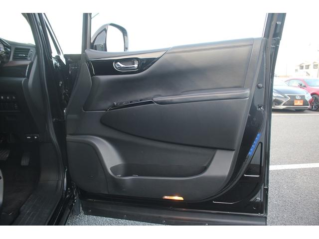 エルグランド ２５０ハイウェイスターＳ　アーバンクロム　後期型　純正１０インチナビ　フリップダウンモニター　アダプティブクルーズコントール　衝突軽減ブレーキ　ＥＴＣ２．０　両側電動スライドドア　シートヒーター　純正１８インチアルミホイール（38枚目）