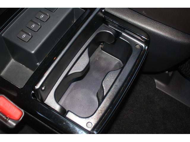 エルグランド ２５０ハイウェイスターＳ　アーバンクロム　後期型　純正１０インチナビ　フリップダウンモニター　アダプティブクルーズコントール　衝突軽減ブレーキ　ＥＴＣ２．０　両側電動スライドドア　シートヒーター　純正１８インチアルミホイール（65枚目）