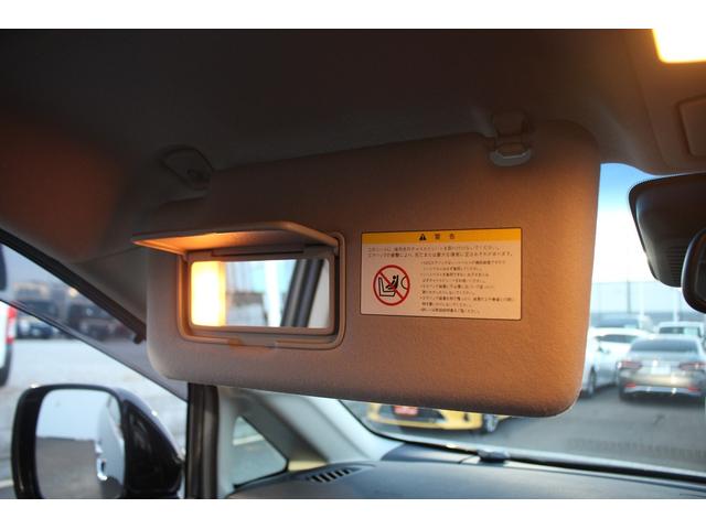 エルグランド ２５０ハイウェイスターＳ　アーバンクロム　後期型　純正１０インチナビ　フリップダウンモニター　アダプティブクルーズコントール　衝突軽減ブレーキ　ＥＴＣ２．０　両側電動スライドドア　シートヒーター　純正１８インチアルミホイール（71枚目）