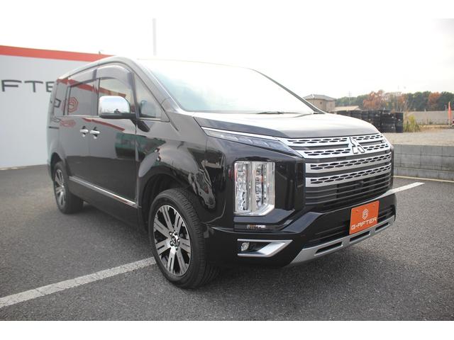 デリカＤ：５ Ｐ　後期型　禁煙車　純正１０．１インチナビ　全周囲カメラ　両側電動スライドドア　電動リアゲート　パワーシート　シートヒーター　ＥＴＣ　アダプティブクルーズコントロール　１５００Ｗ給電　フルセグＴＶ（9枚目）