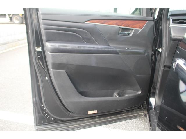 デリカＤ：５ Ｐ　後期型　禁煙車　純正１０．１インチナビ　全周囲カメラ　両側電動スライドドア　電動リアゲート　パワーシート　シートヒーター　ＥＴＣ　アダプティブクルーズコントロール　１５００Ｗ給電　フルセグＴＶ（42枚目）