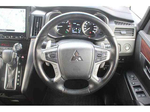 デリカＤ：５ Ｐ　後期型　禁煙車　純正１０．１インチナビ　全周囲カメラ　両側電動スライドドア　電動リアゲート　パワーシート　シートヒーター　ＥＴＣ　アダプティブクルーズコントロール　１５００Ｗ給電　フルセグＴＶ（46枚目）