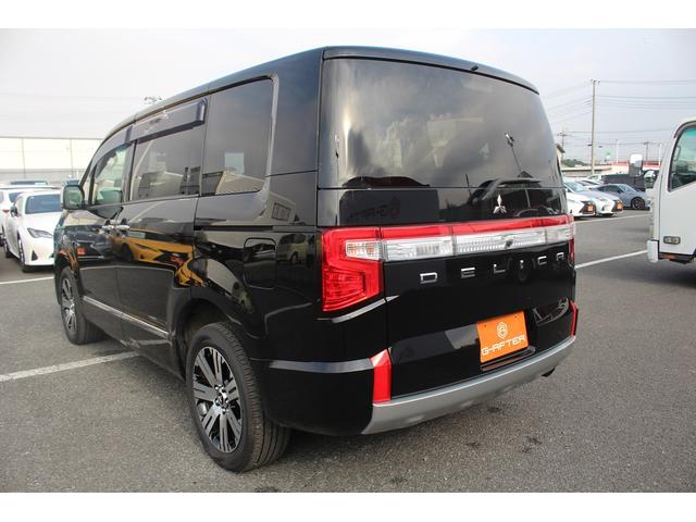 デリカＤ：５ Ｐ　後期型　禁煙車　純正１０．１インチナビ　両側電動スライドドア　アラウンドビューモニター　フルセグＴＶ　アダプティブクルーズコントロール　電動リアゲート　ＬＥＤヘッドライト　ブラインドスポットモニター（13枚目）