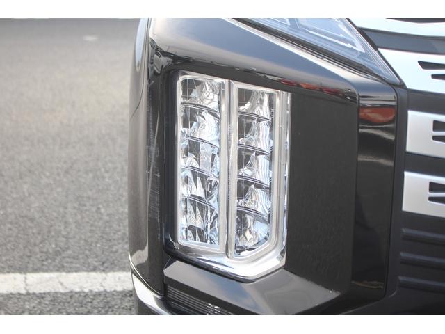 デリカＤ：５ Ｐ　後期型　禁煙車　純正１０．１インチナビ　両側電動スライドドア　アラウンドビューモニター　フルセグＴＶ　アダプティブクルーズコントロール　電動リアゲート　ＬＥＤヘッドライト　ブラインドスポットモニター（24枚目）